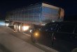 146 – Motorista fica ferido ao colidir com traseira de caminhão carregado de soja