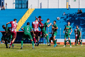 FUTEBOL / CAMPEONATO PAULISTA SUB 23 SEGUNDA DIVISÃO / 7º RODADA / DOMINGO DIA 10:00 - 04/05/2023  -Rodada nº 7 • Fase 1 • Grupo 01 - Pardida realiza entre vocem assis 1 x 1 tanabi - 10:00 - Estádio Municipal Antônio Viana da Silva (Tonicão) - Assis -  7º rodada do campeonato paulista sub 23 segunda divisao - gols feito pelo vocem Deivisson segundo tempo, gols feito pelo tanabi foi contra Julio(vocem). Fotos Feita por Paulo H Dias - Mtb -0095052/SP